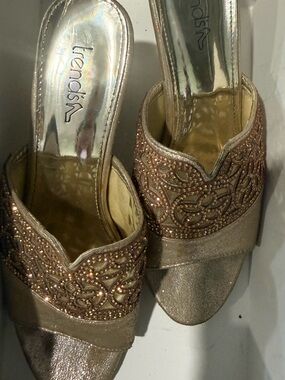 Trends Gold Beaded Peep-Toe Mules
